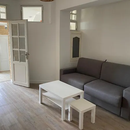 Rivage Bord De Apartment *